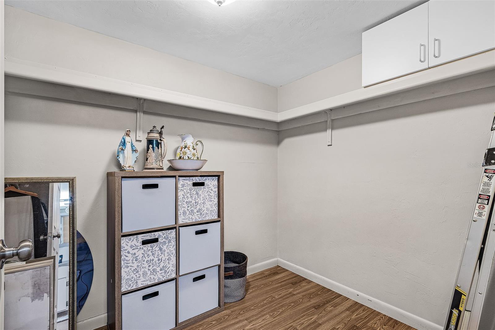 Listing photo id 22 for 3831 11th Place 101