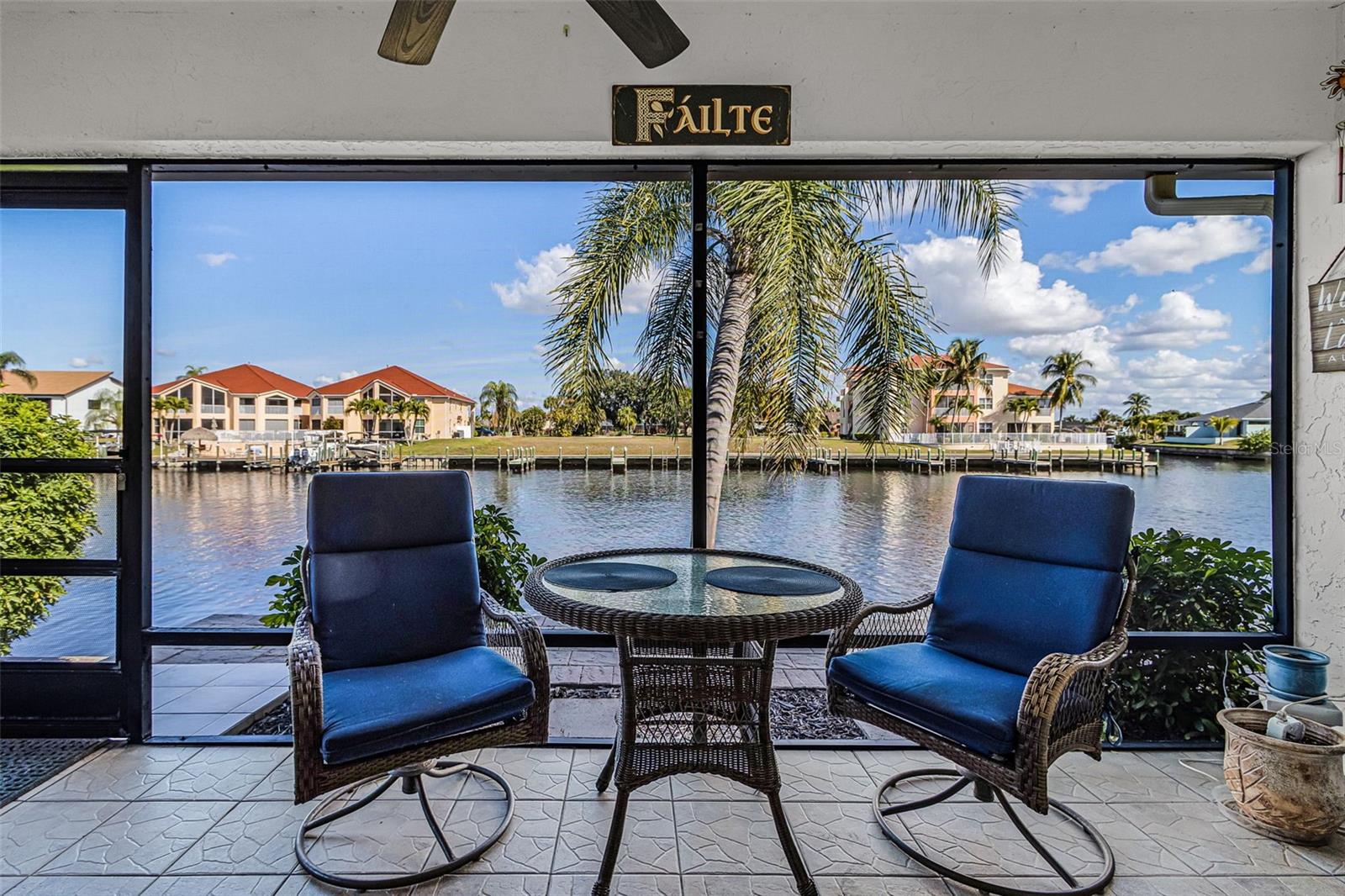 Listing photo id 25 for 3831 11th Place 101