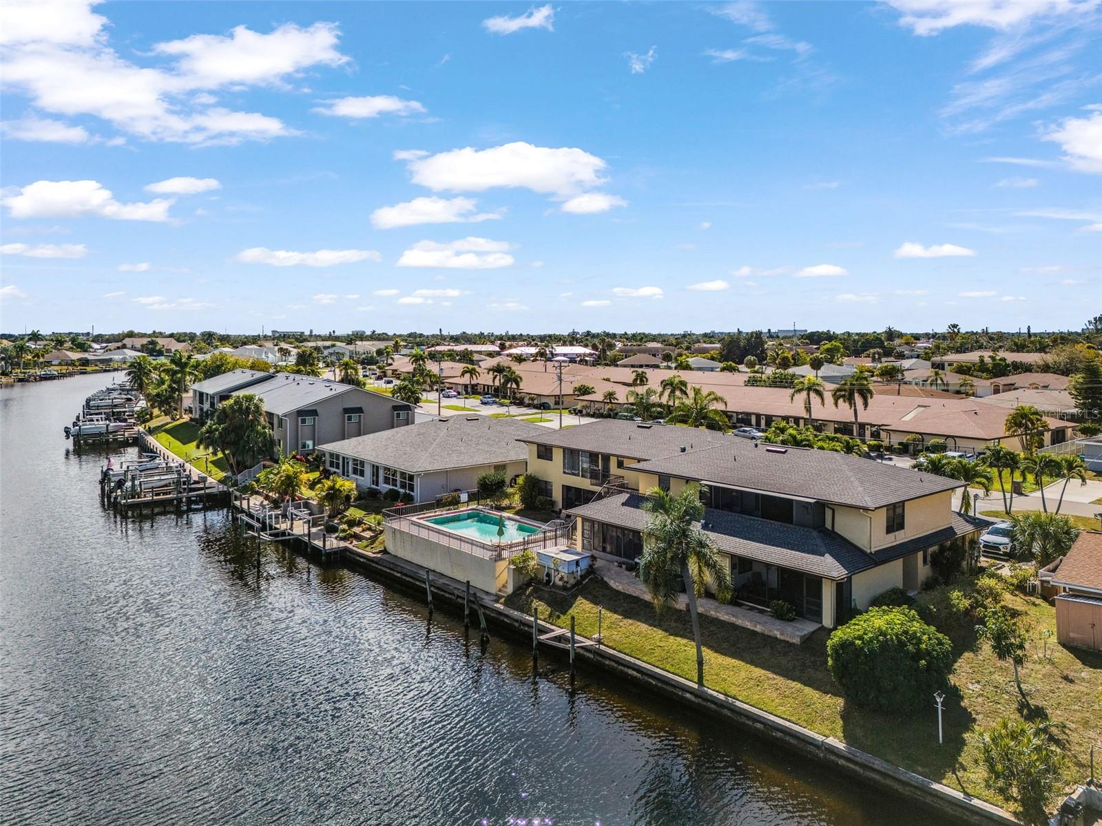 Listing photo id 31 for 3831 11th Place 101