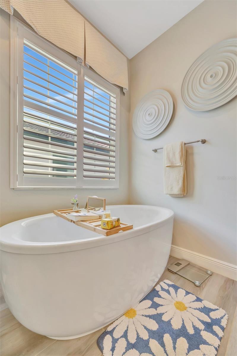 Image 30 of 70 For 16608 Collingtree Crossing