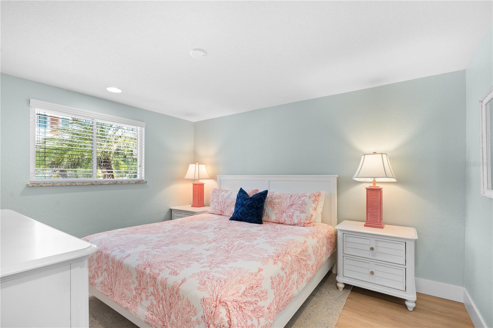 Image 12 of 37 For 3007 Avenue E A