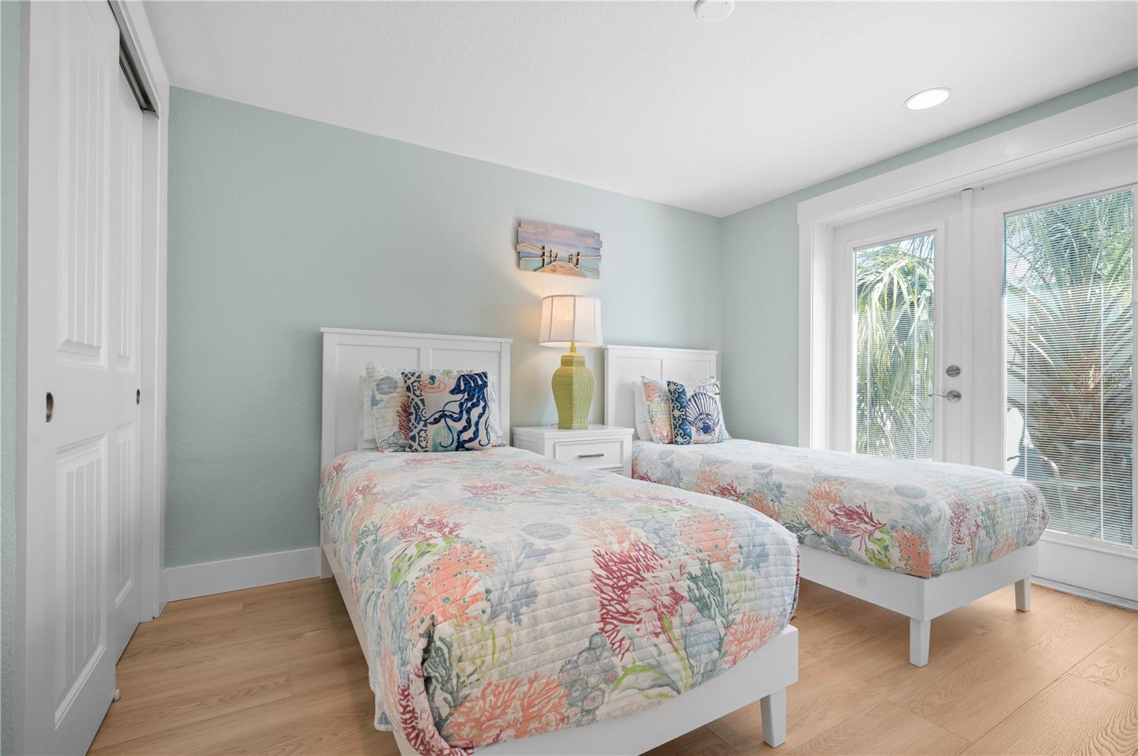 Image 18 of 37 For 3007 Avenue E A