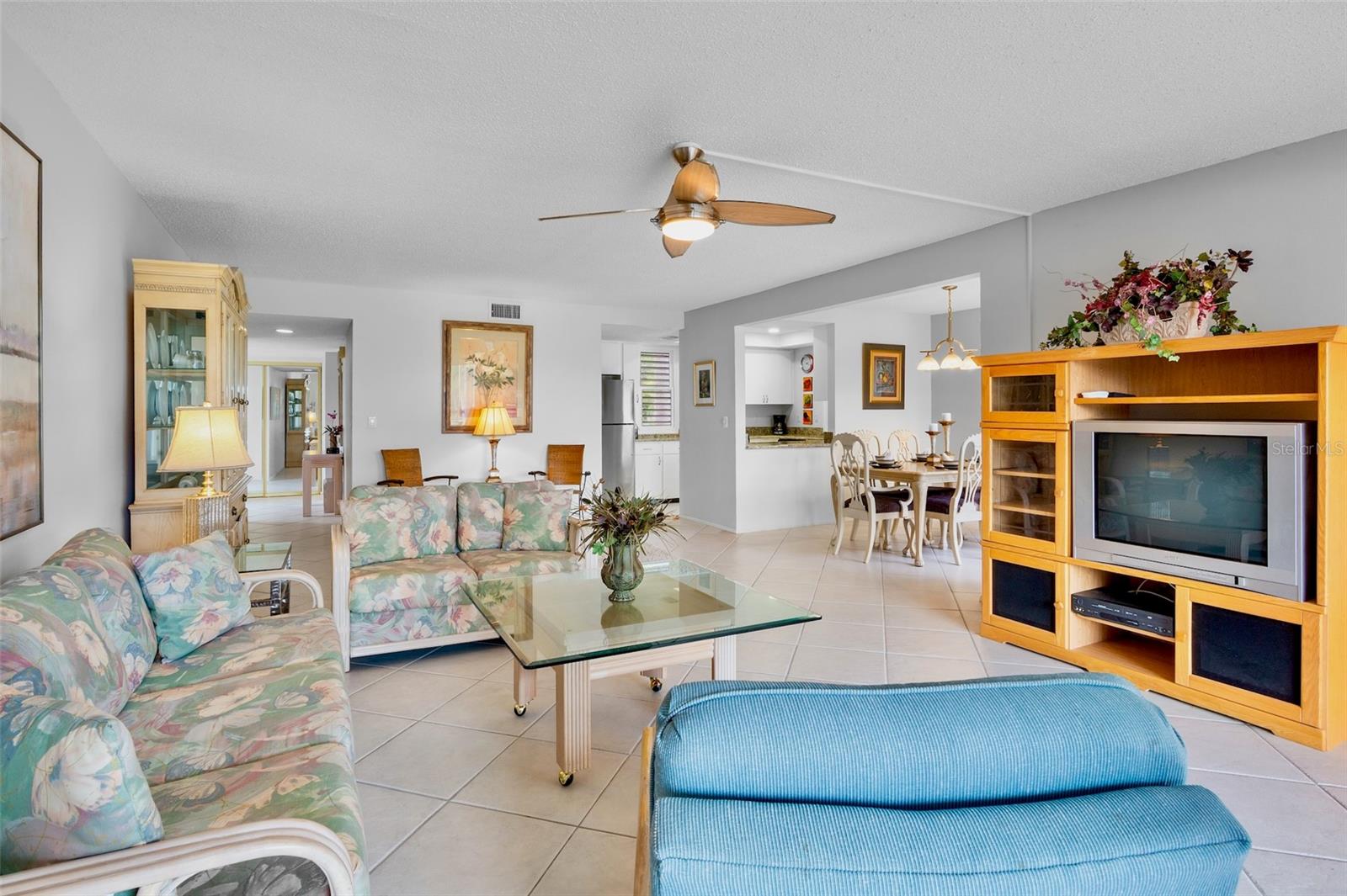 Image 10 of 37 For 5218 Marsh Field Lane 108