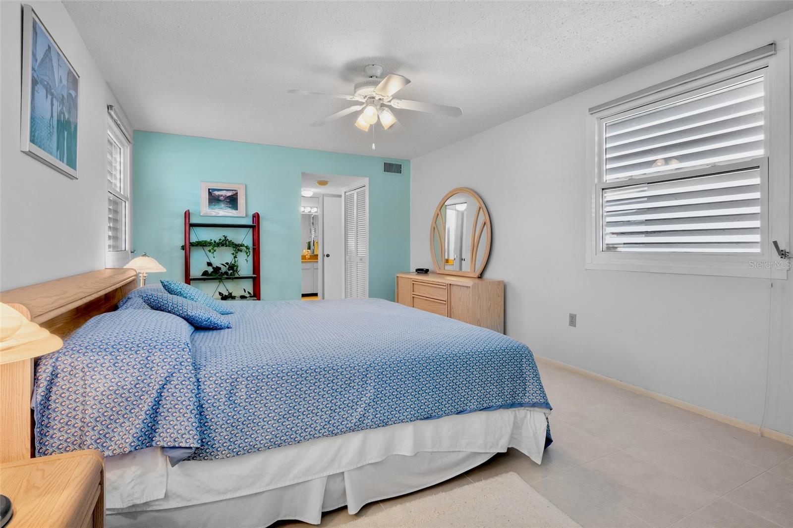 Image 19 of 37 For 5218 Marsh Field Lane 108