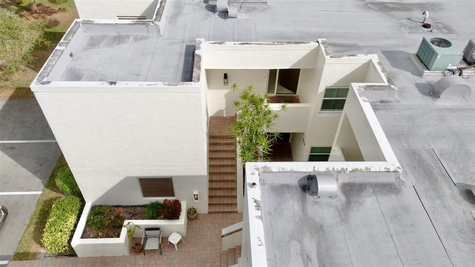 Image 29 of 37 For 5218 Marsh Field Lane 108