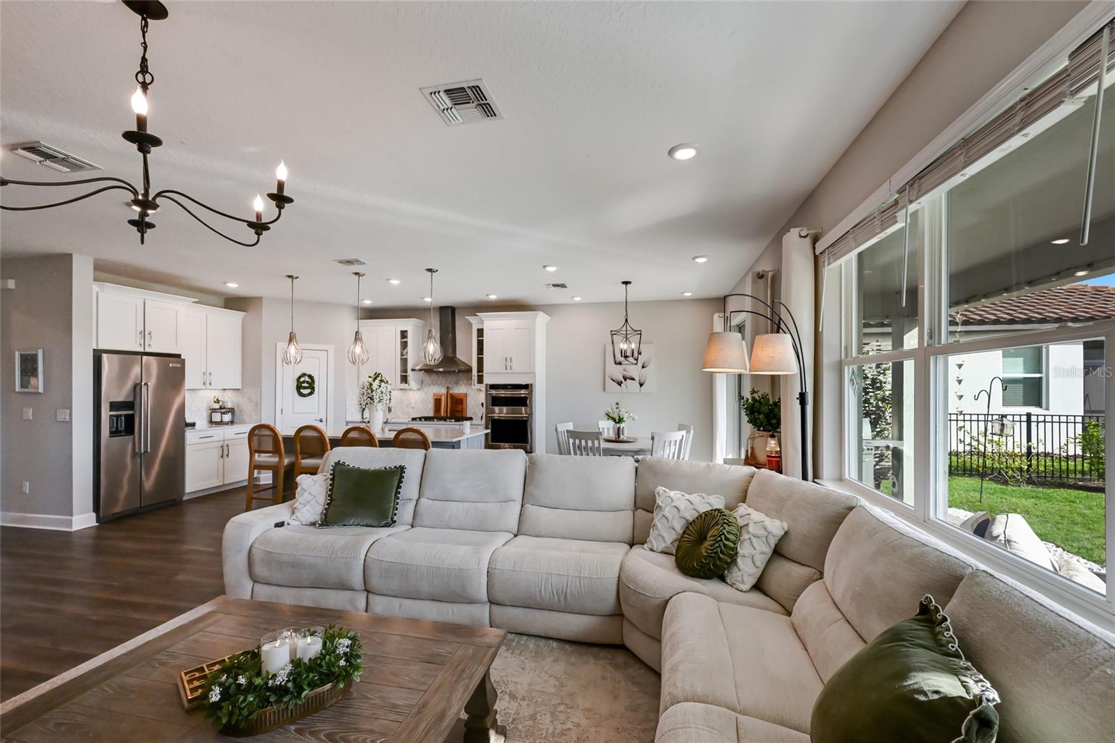 Image 32 of 91 For 14008 Green Hammock Place