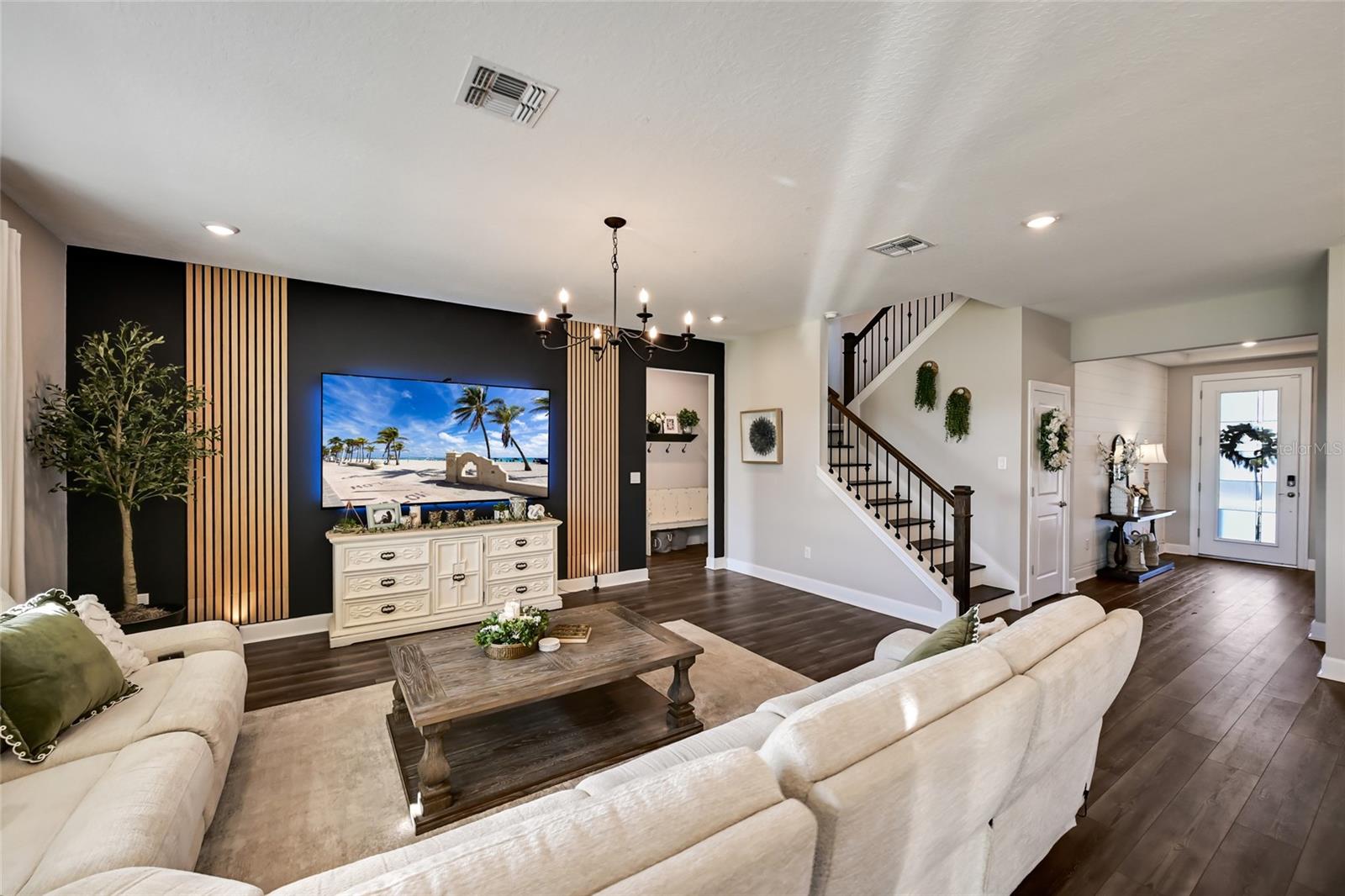 Image 33 of 91 For 14008 Green Hammock Place