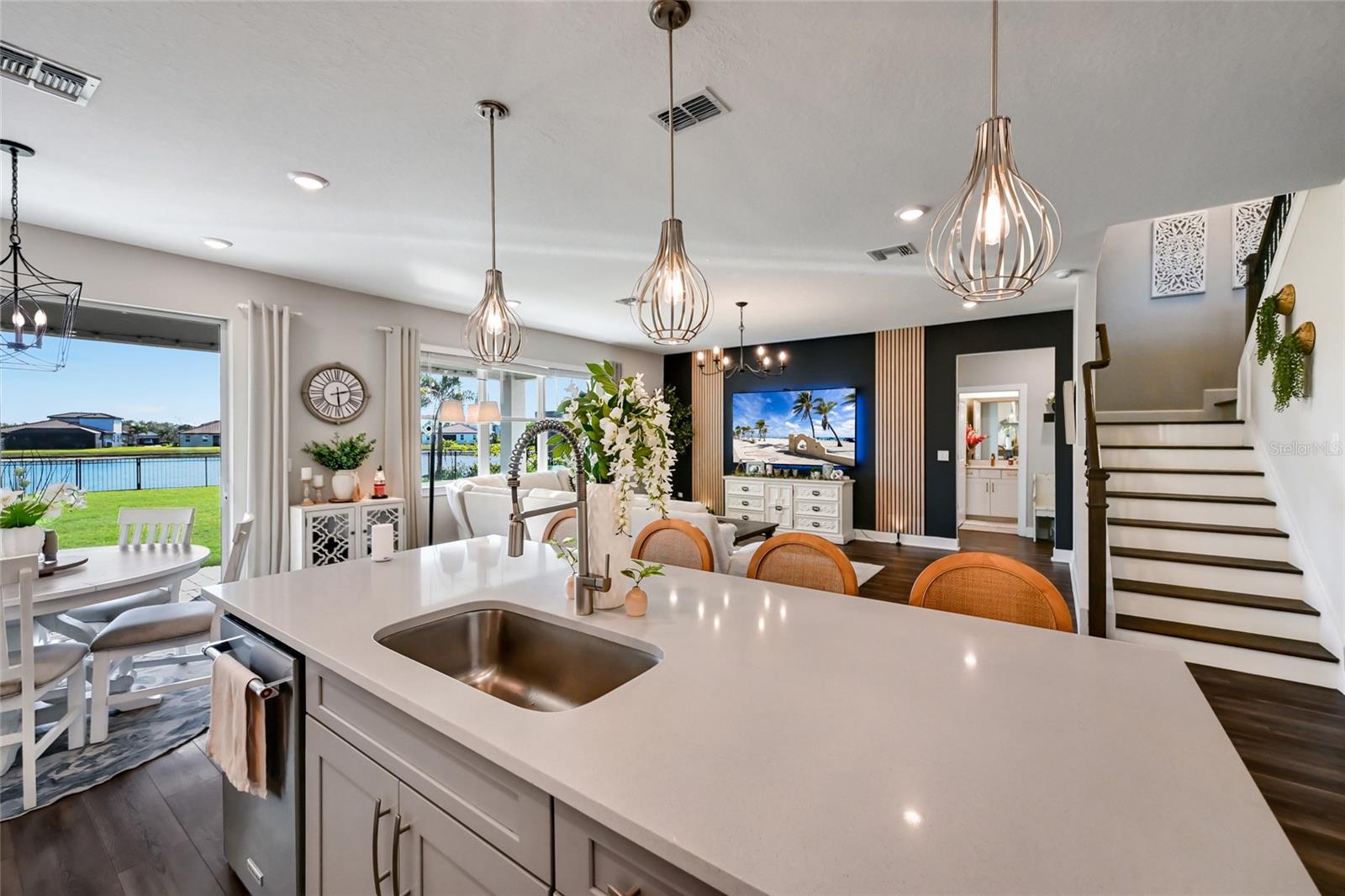 Image 38 of 91 For 14008 Green Hammock Place