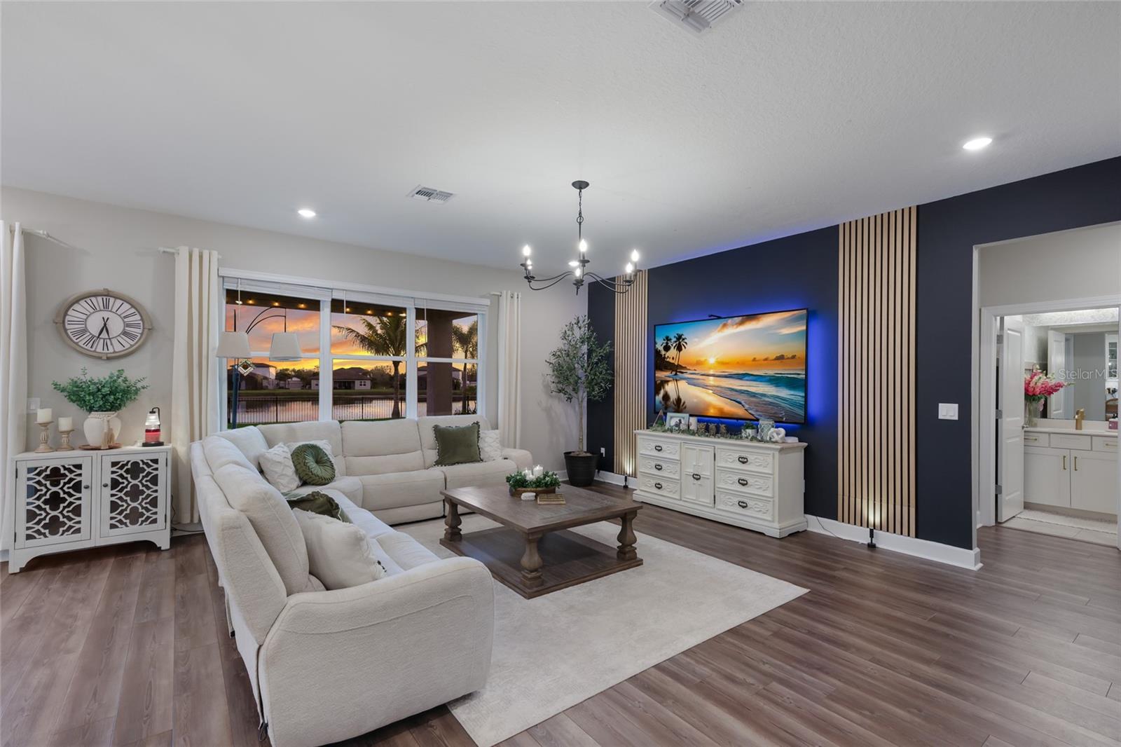 Image 9 of 91 For 14008 Green Hammock Place