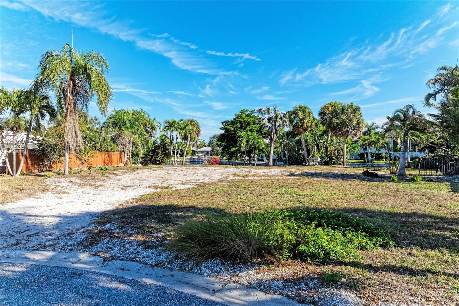 Image 19 of 27 For 5353 Cape Leyte Drive