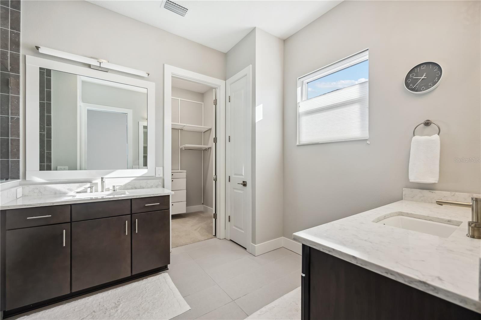 Image 17 of 34 For 7953 Mainsail Lane