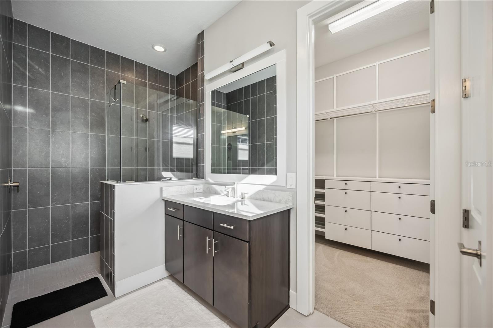 Image 18 of 34 For 7953 Mainsail Lane