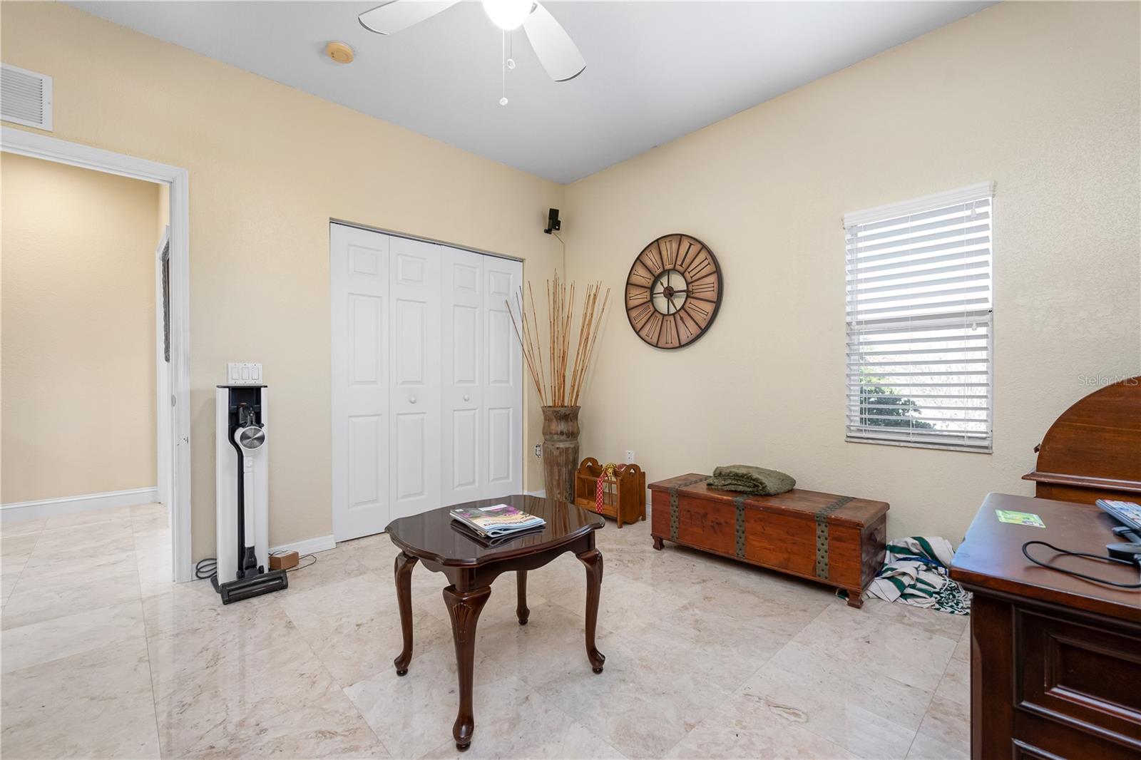 Image 19 of 50 For 9923 Manatee Avenue W