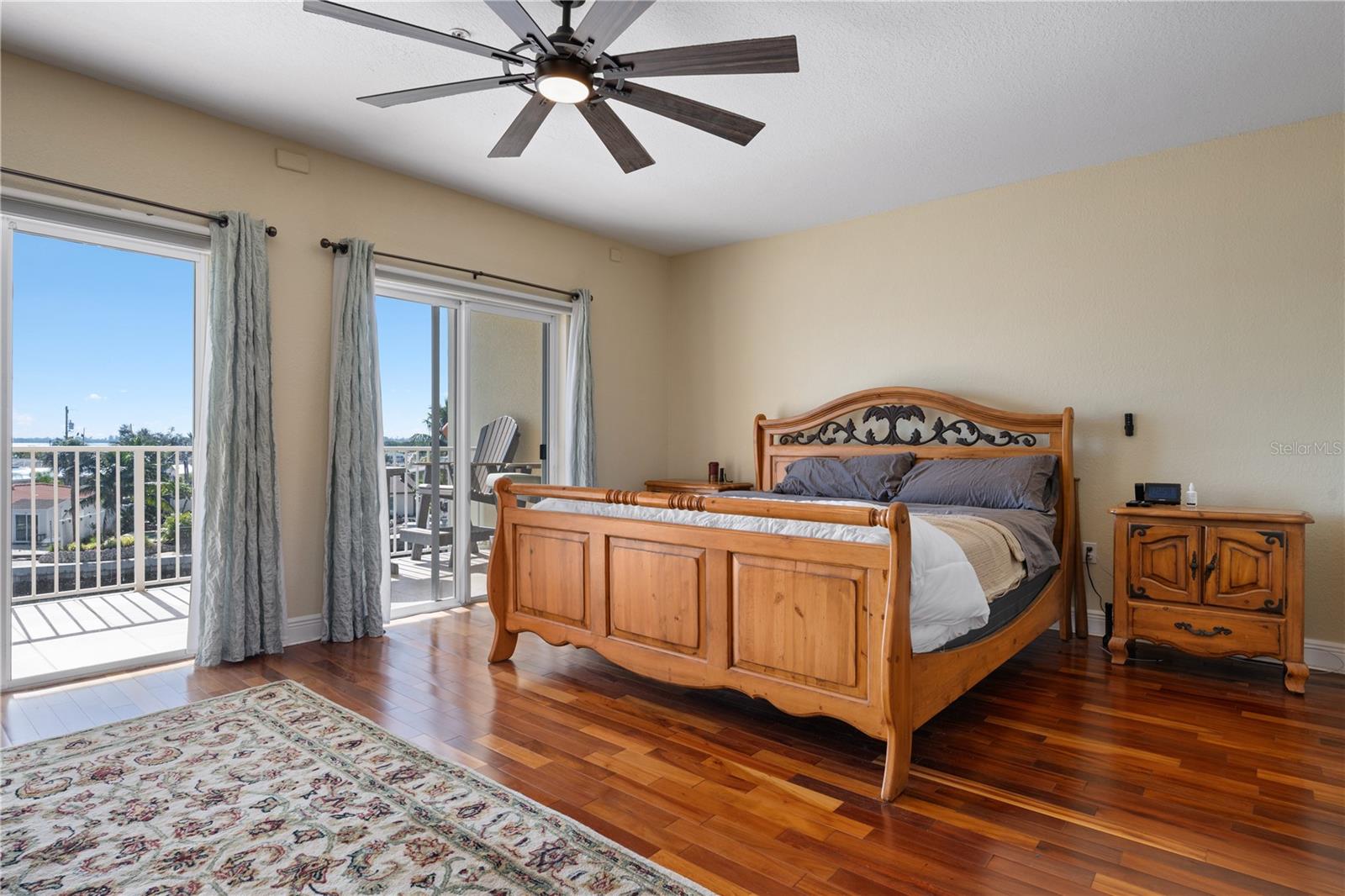 Image 23 of 50 For 9923 Manatee Avenue W