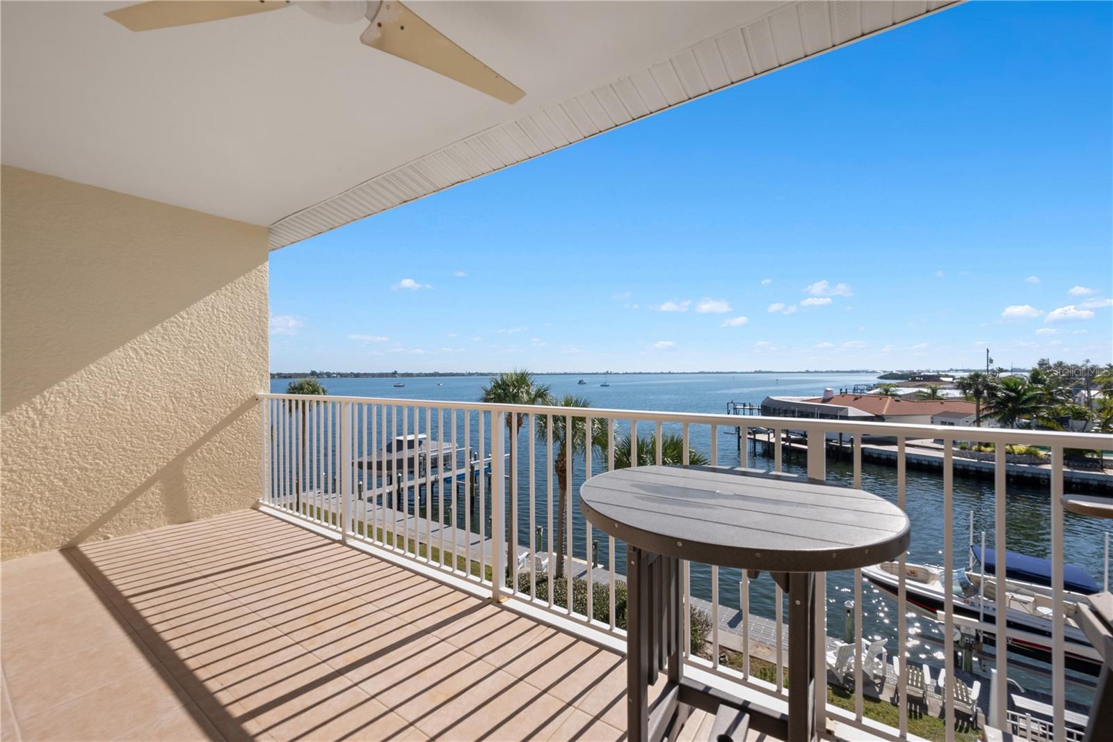 Image 25 of 50 For 9923 Manatee Avenue W