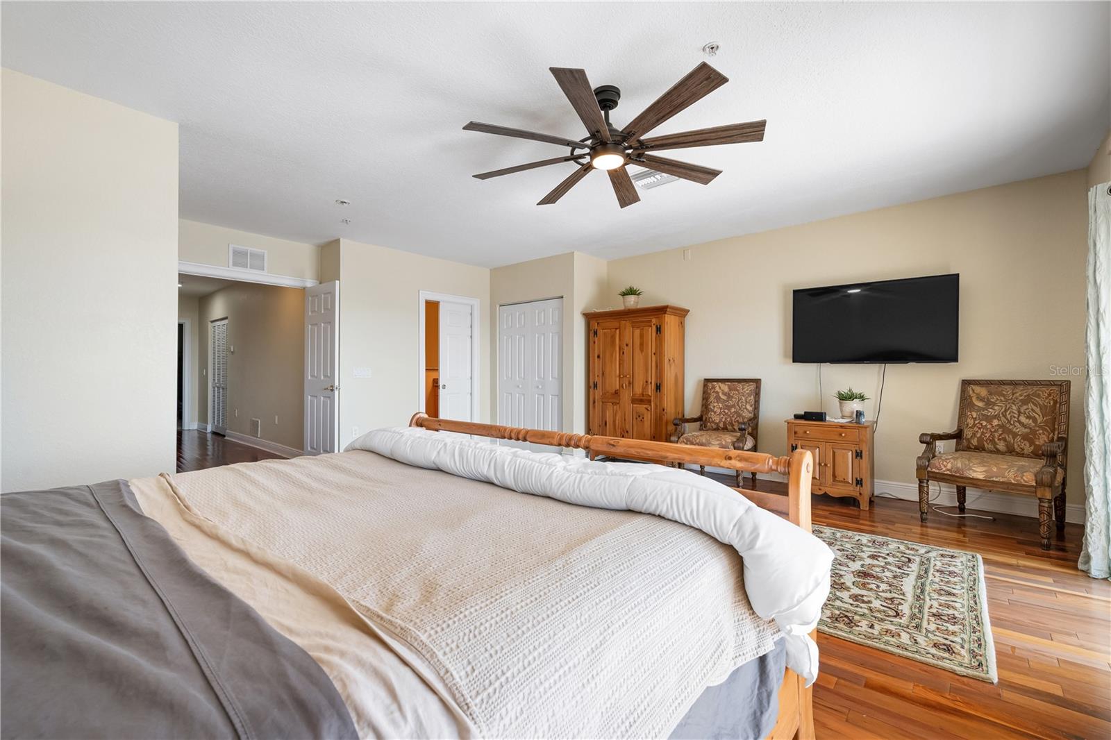 Image 33 of 50 For 9923 Manatee Avenue W