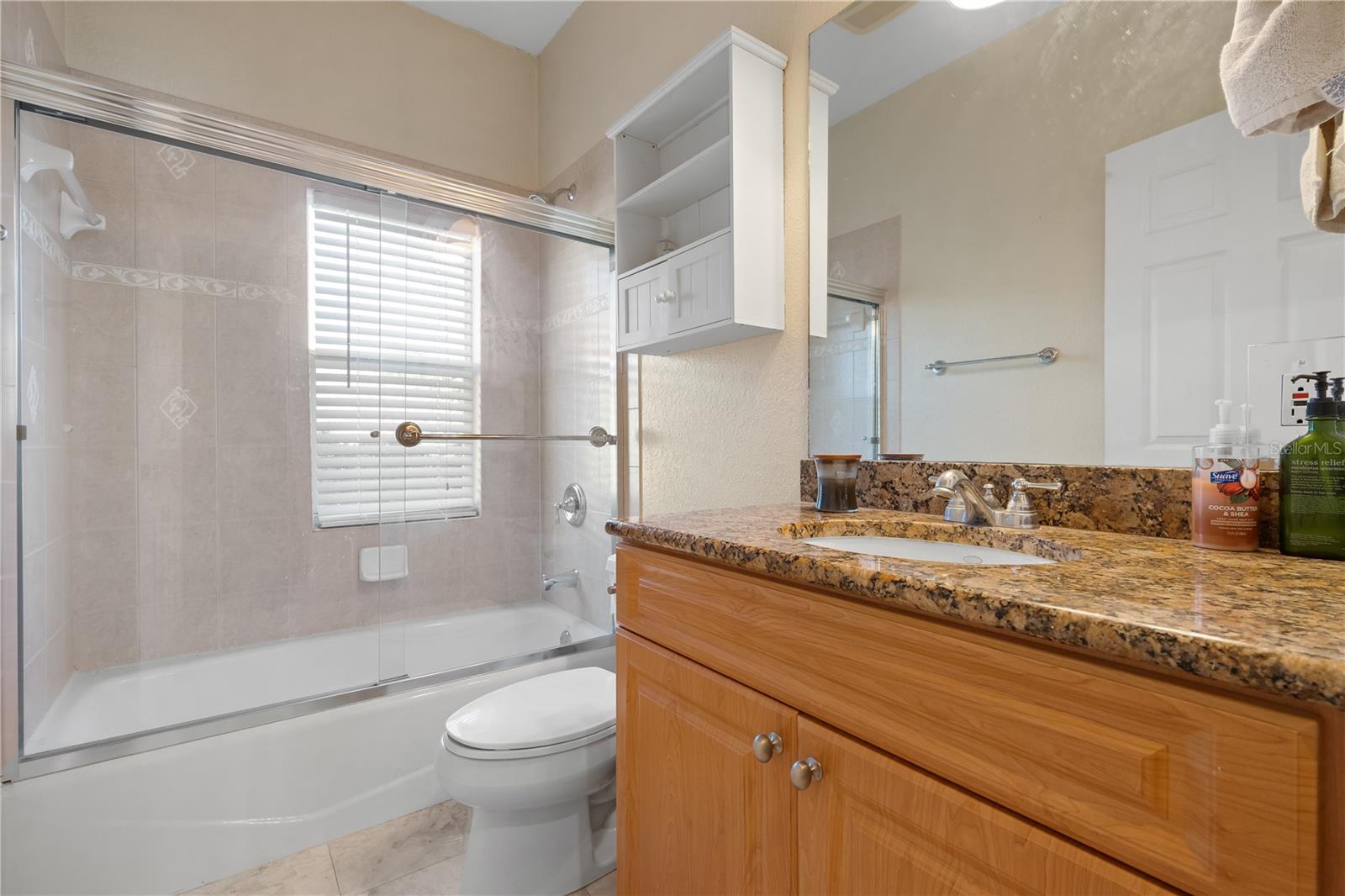 Image 36 of 50 For 9923 Manatee Avenue W