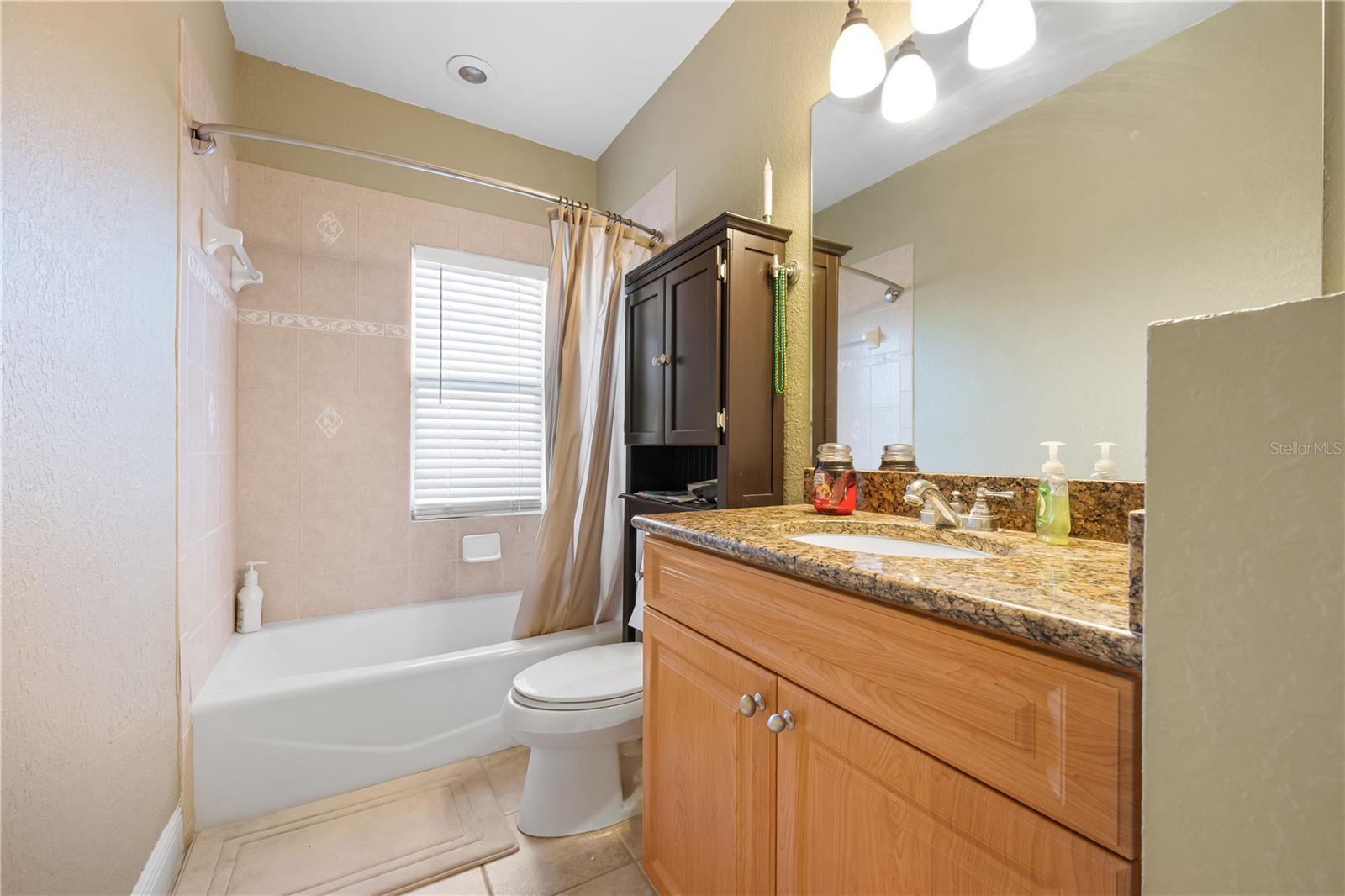 Image 37 of 50 For 9923 Manatee Avenue W