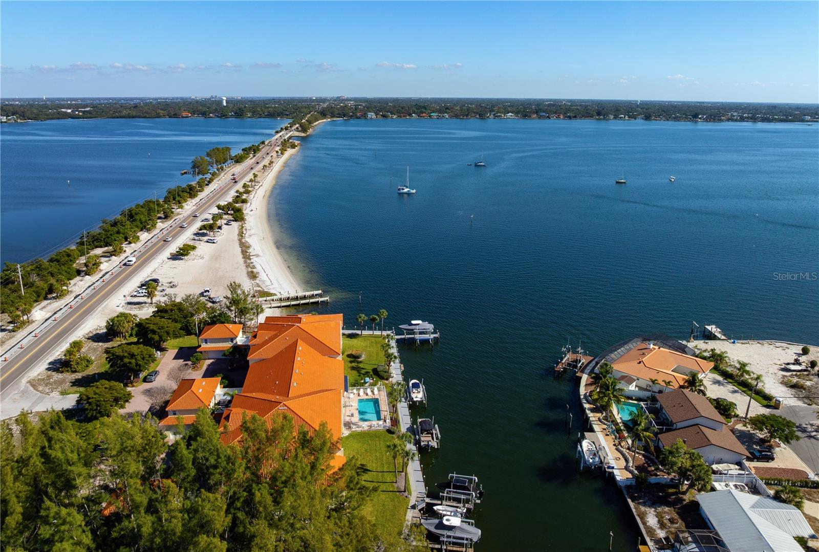 Image 45 of 50 For 9923 Manatee Avenue W