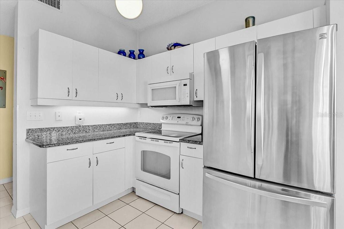 Image 20 of 41 For 4706 Sand Trap Street Circle E 101