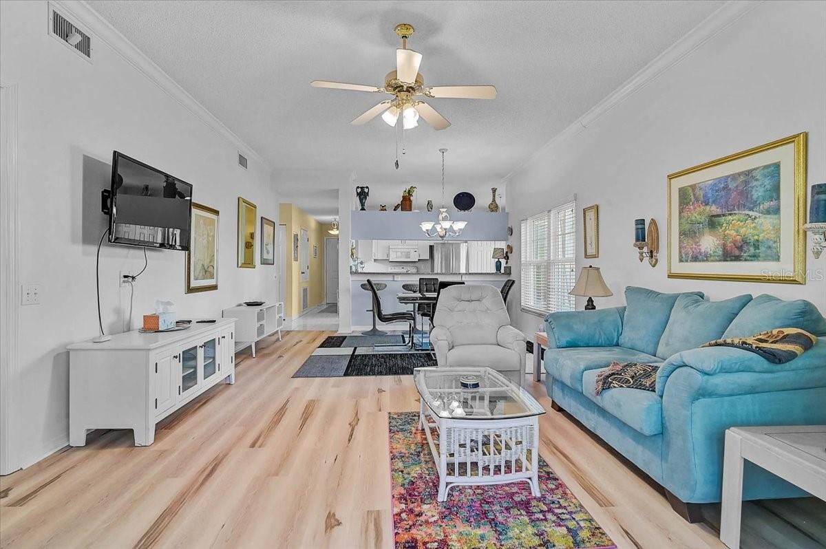 Image 24 of 41 For 4706 Sand Trap Street Circle E 101