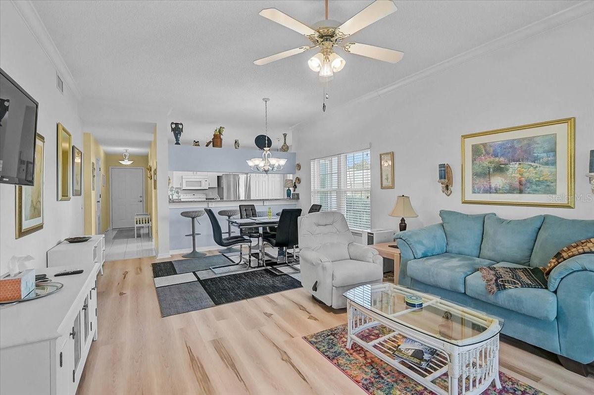 Image 25 of 41 For 4706 Sand Trap Street Circle E 101