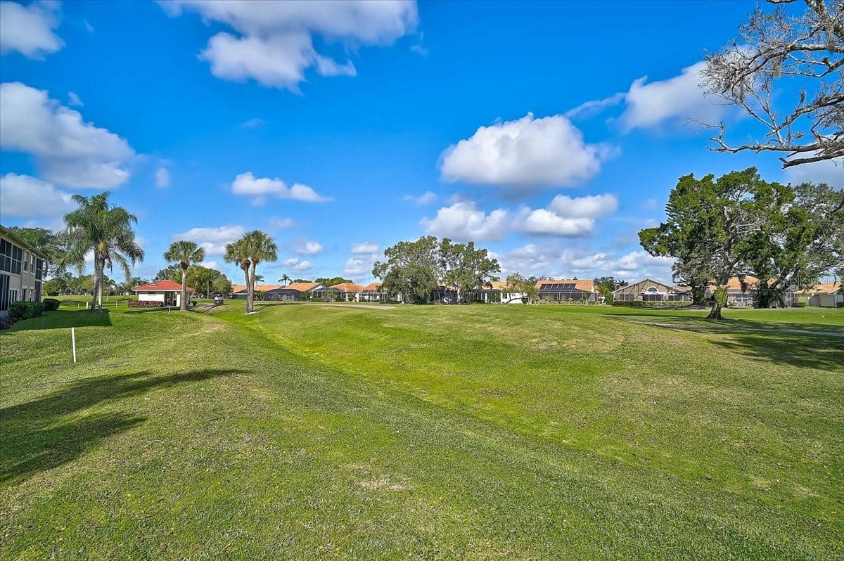 Image 34 of 41 For 4706 Sand Trap Street Circle E 101