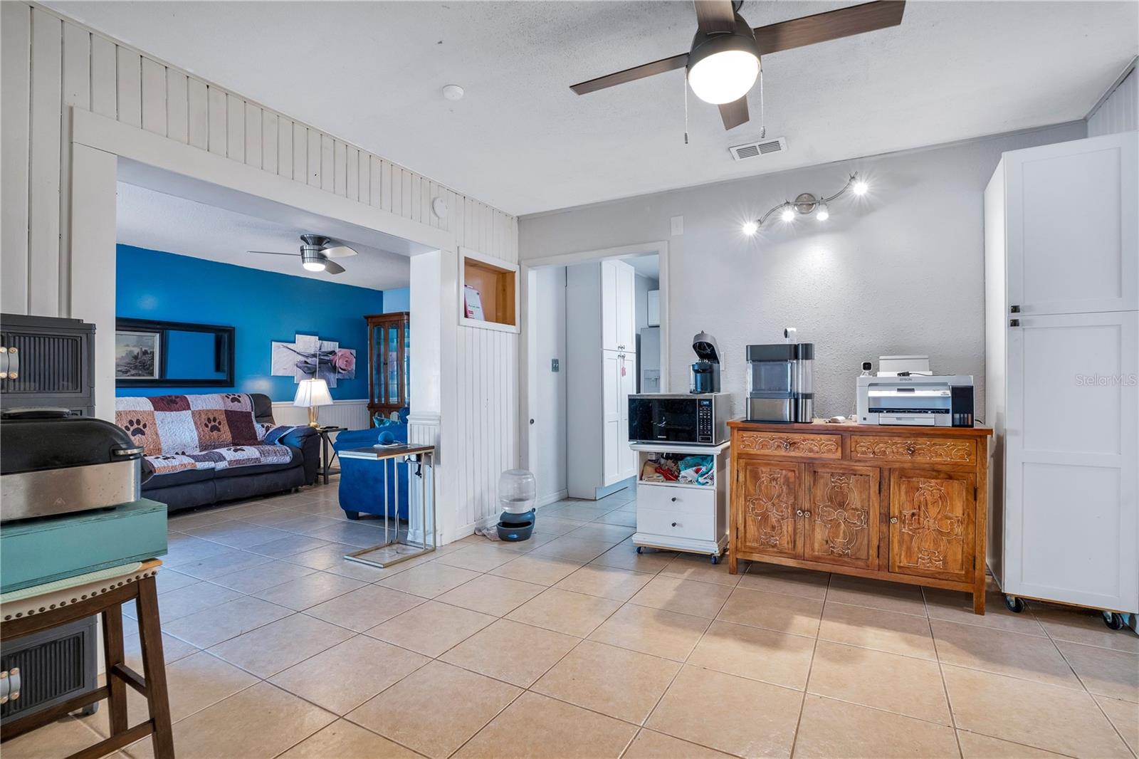 Image 10 of 37 For 501 Highland Drive