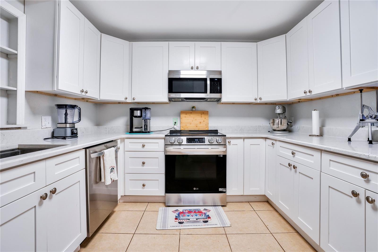 Image 13 of 37 For 501 Highland Drive