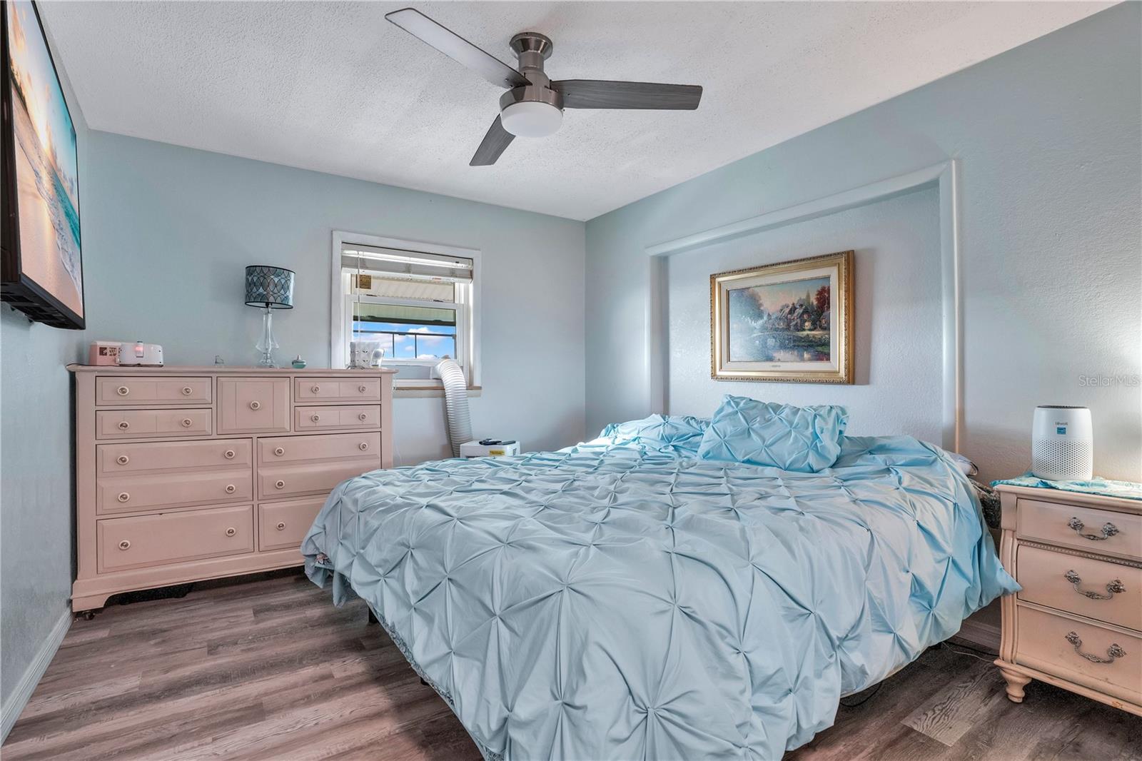 Image 23 of 37 For 501 Highland Drive