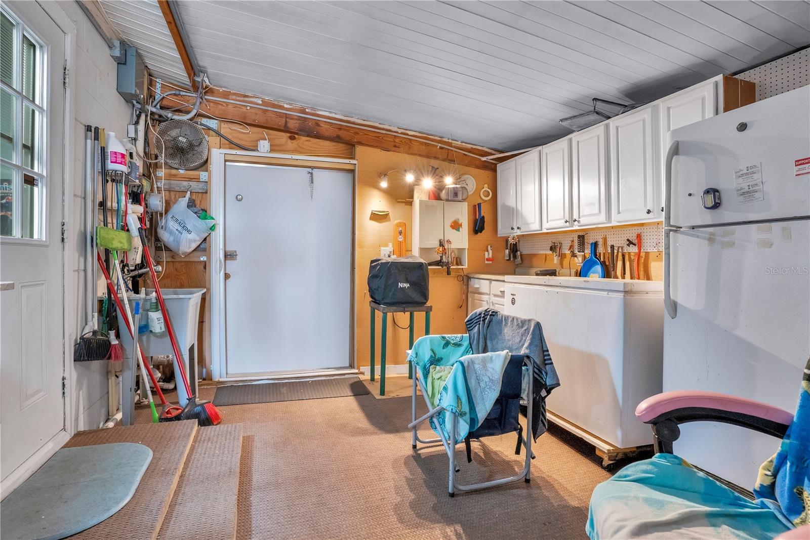 Image 24 of 37 For 501 Highland Drive