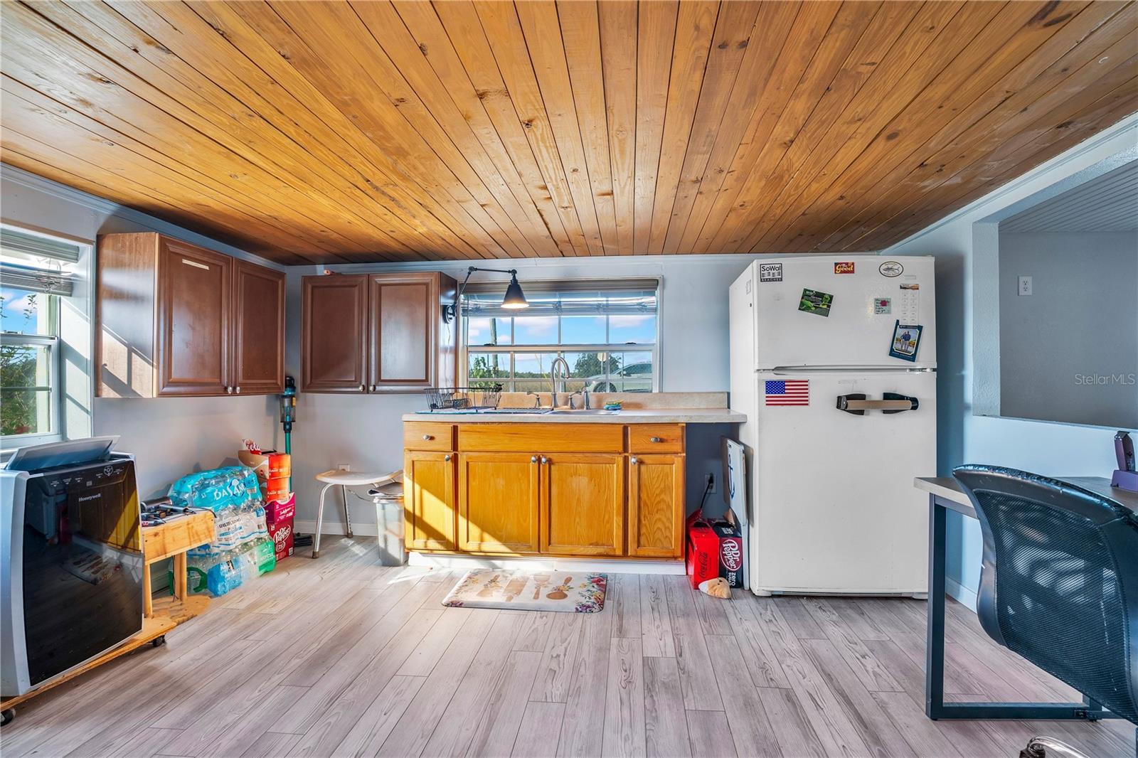 Image 7 of 37 For 501 Highland Drive