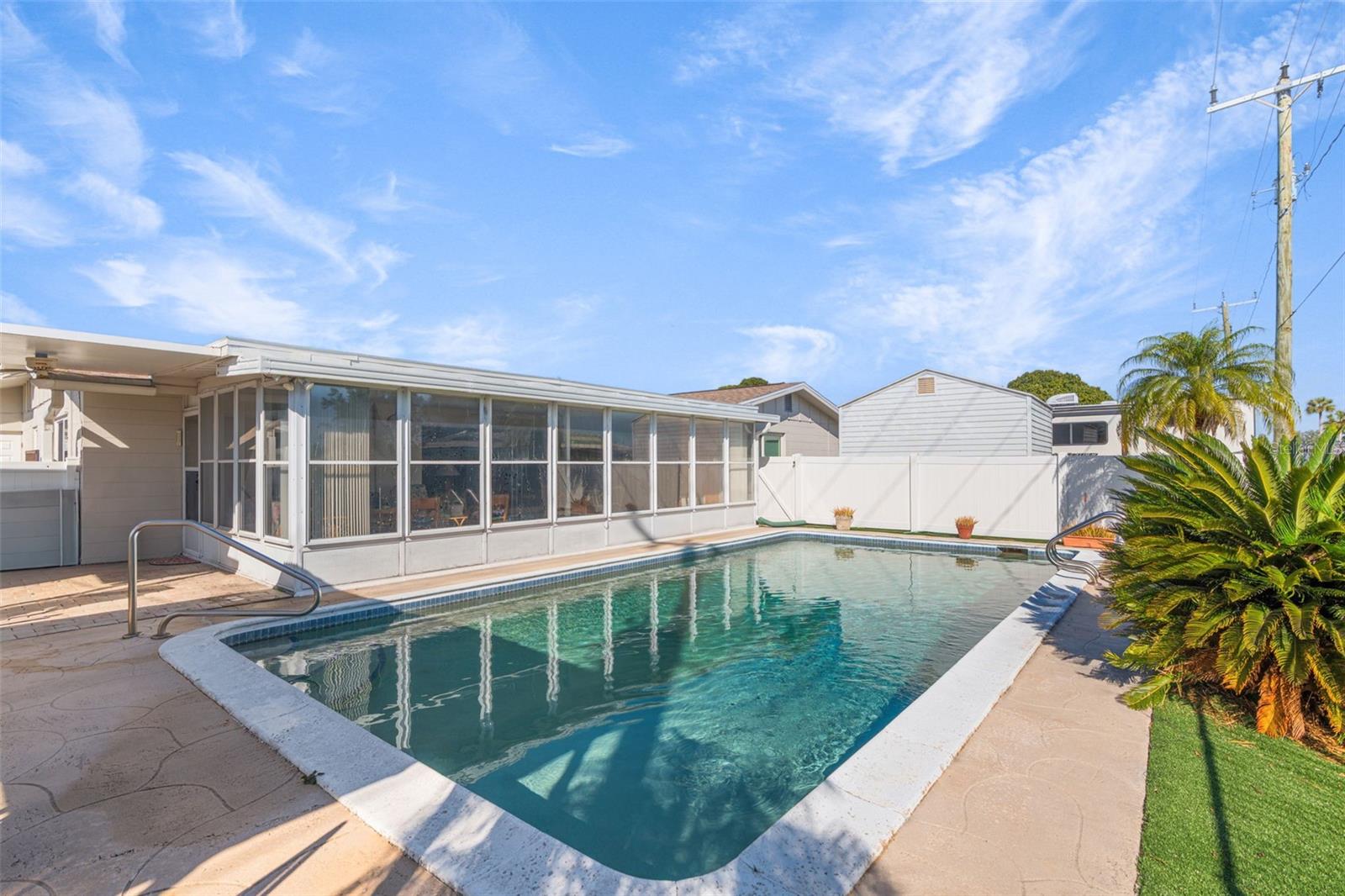 Image 23 of 34 For 3621 Lockwood Ridge Road