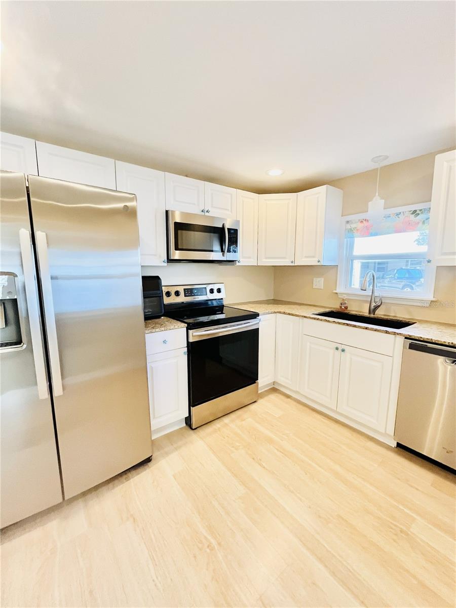 Image 11 of 75 For 6506 Nebraska Street