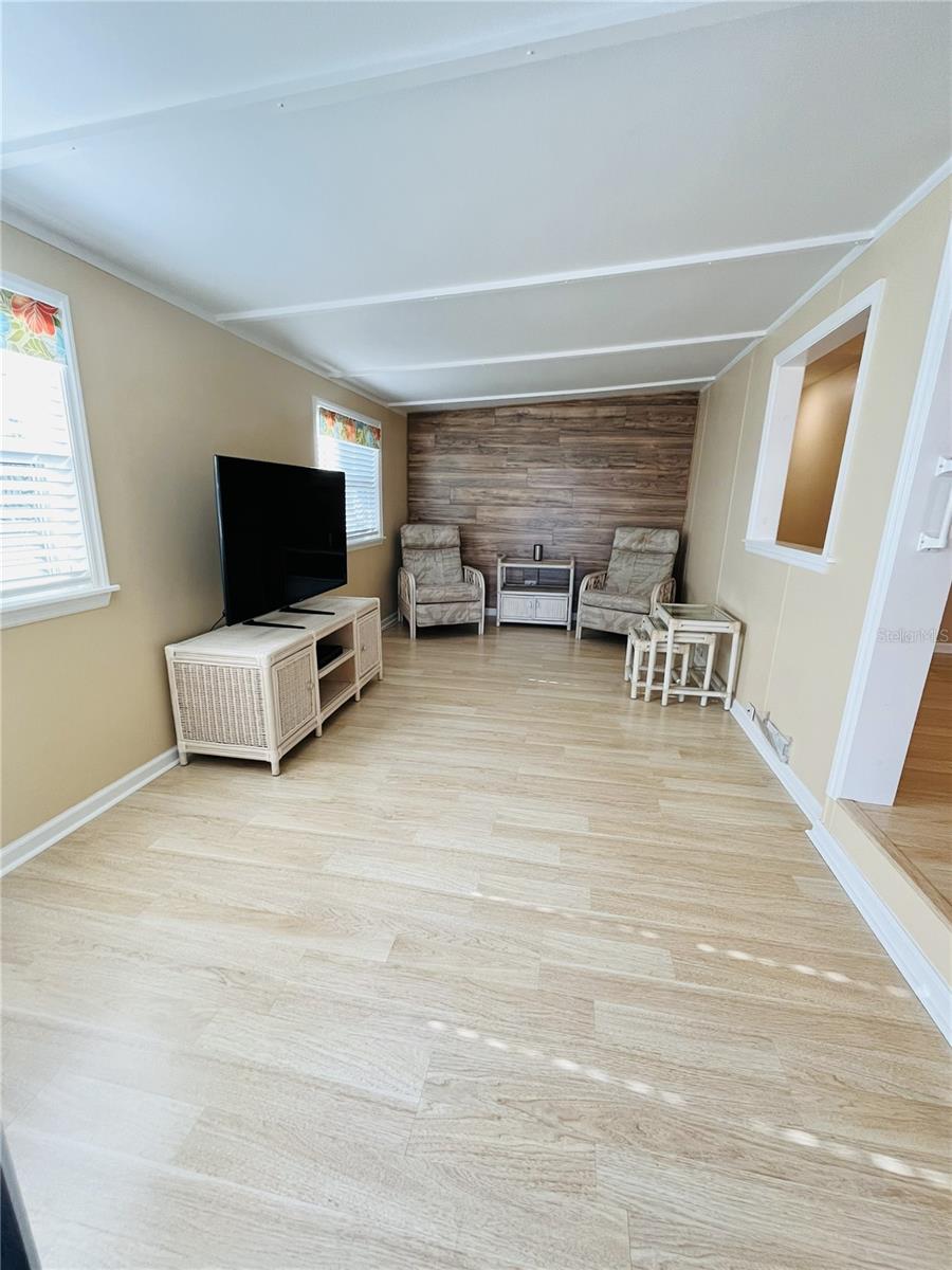 Image 21 of 75 For 6506 Nebraska Street