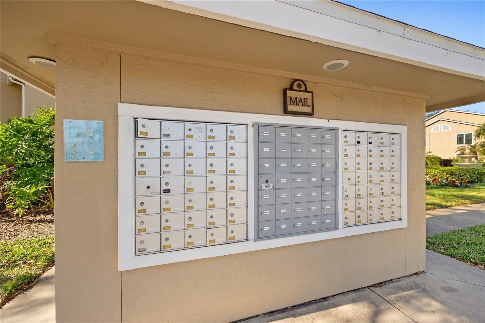 Image 27 of 31 For 4008 Crockers Lake Boulevard 23