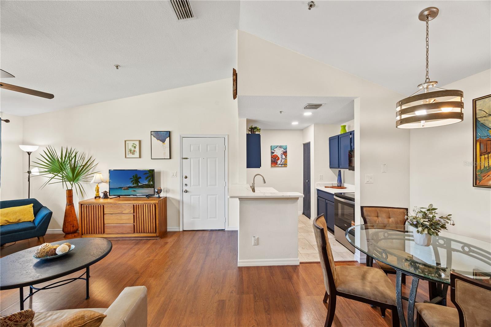 Image 5 of 31 For 4008 Crockers Lake Boulevard 23