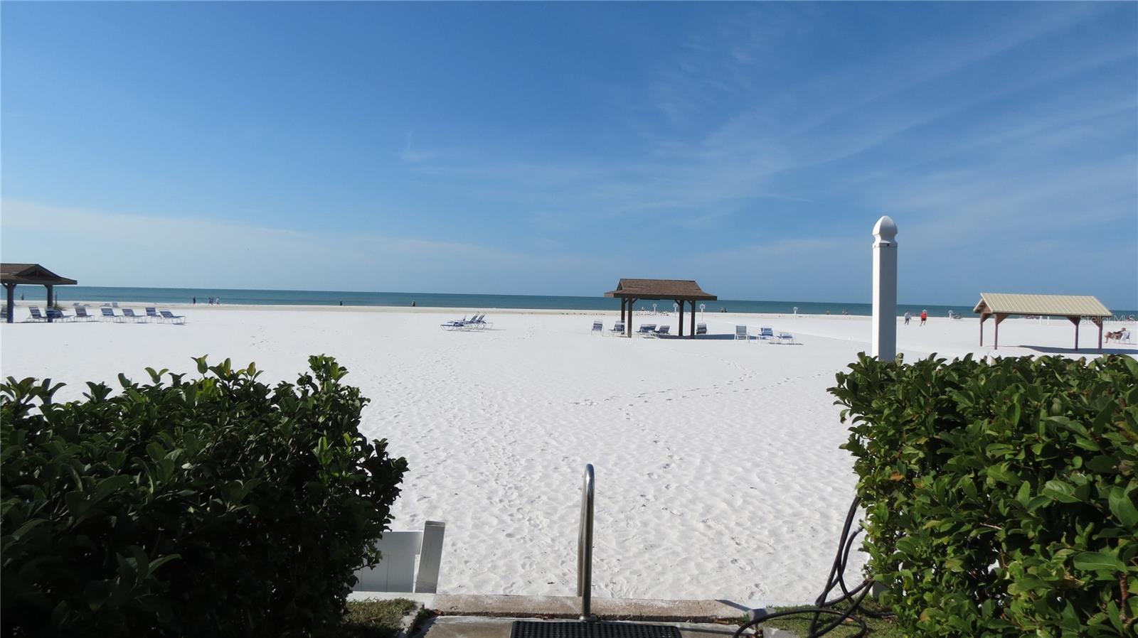 Image 31 of 56 For 6005 Midnight Pass Road N4