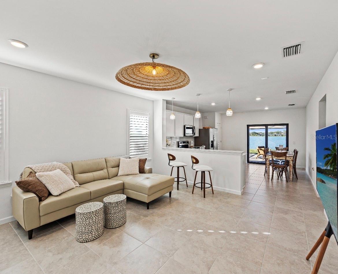 Image 7 of 28 For 6564 Silverstar Drive