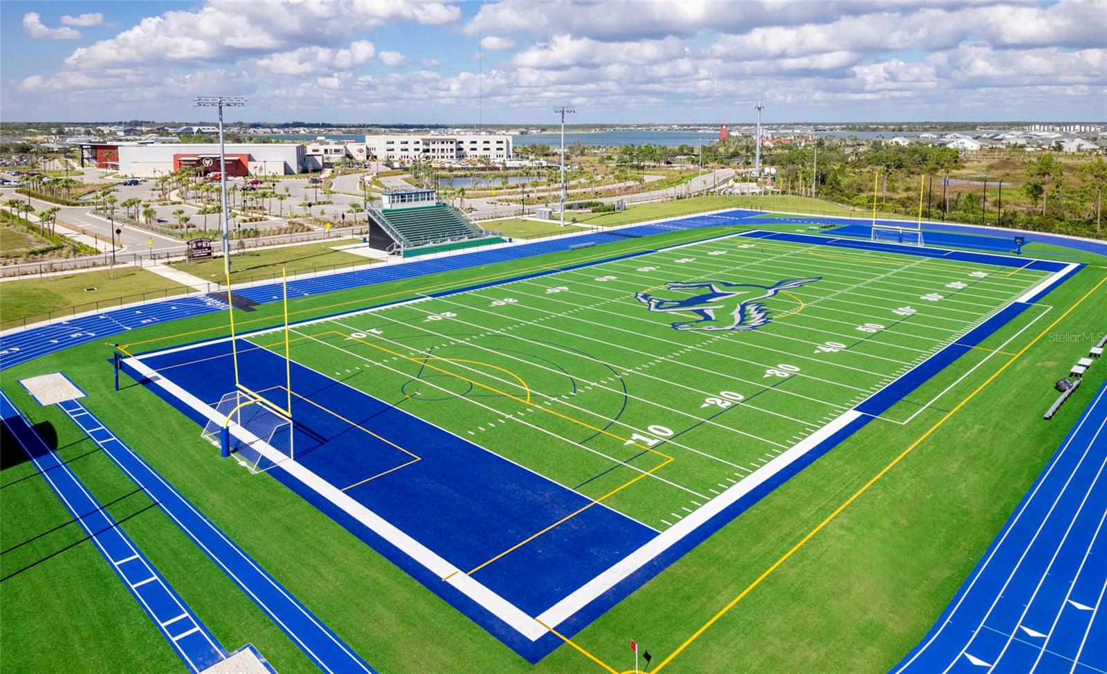 Image 36 of 45 For 17424 Silverspur Drive