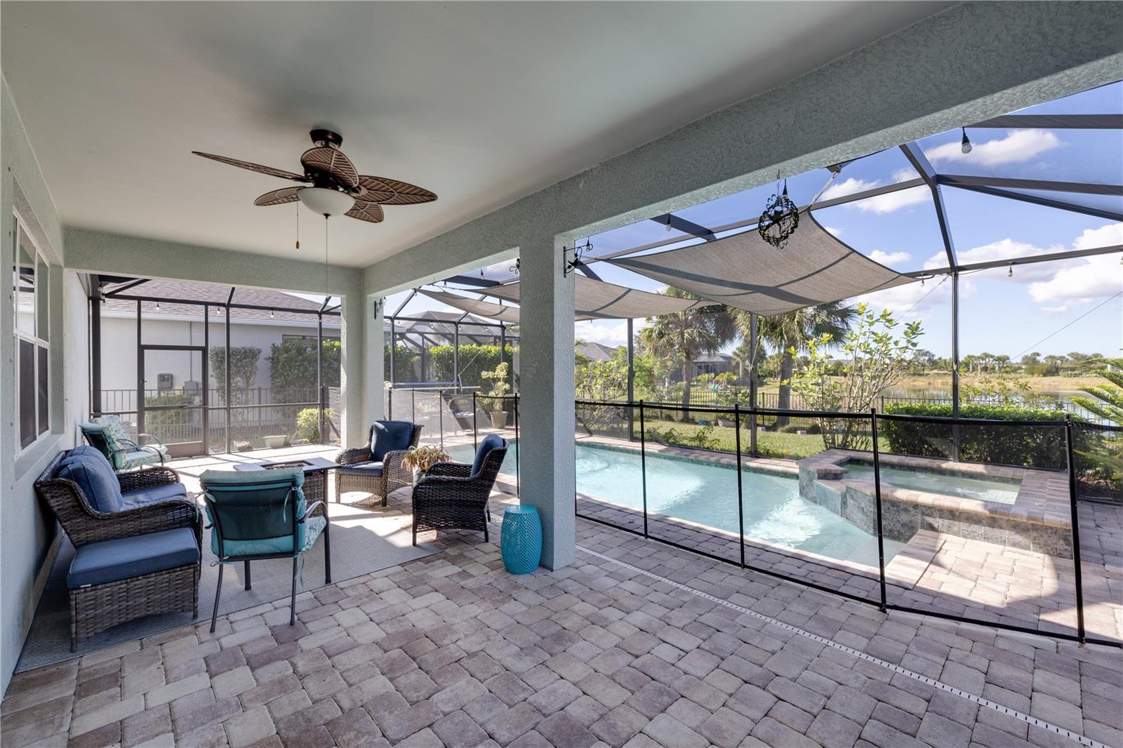 Image 5 of 45 For 17424 Silverspur Drive