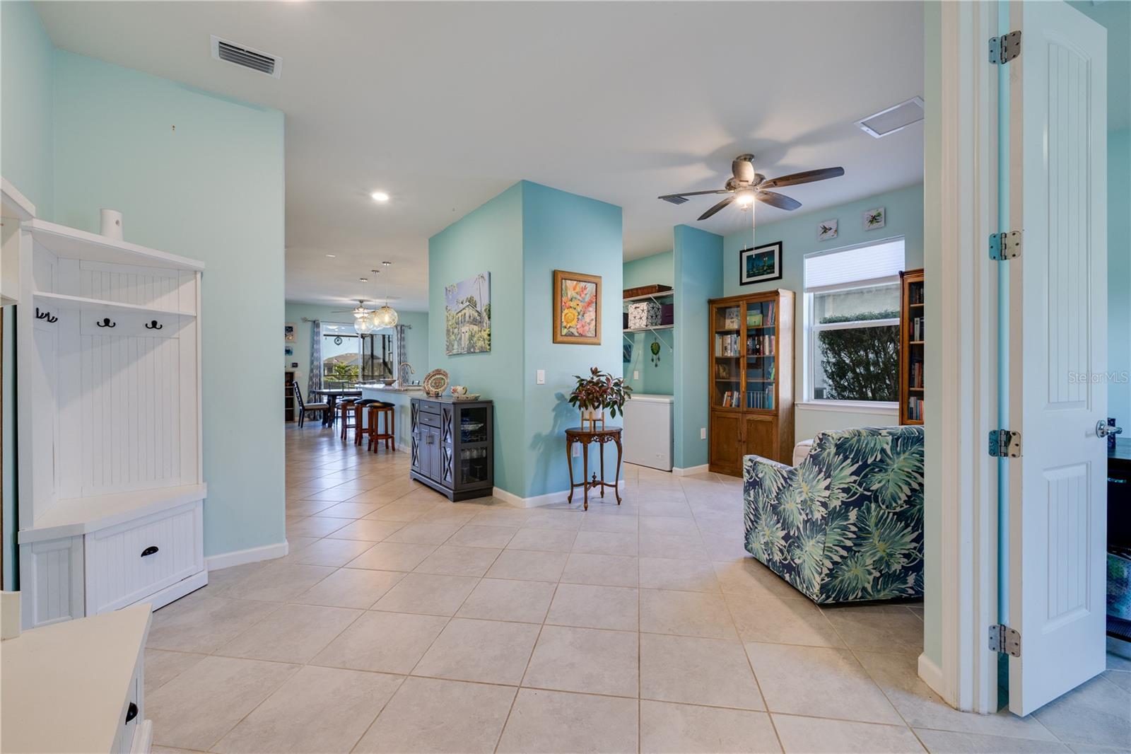 Image 9 of 45 For 17424 Silverspur Drive