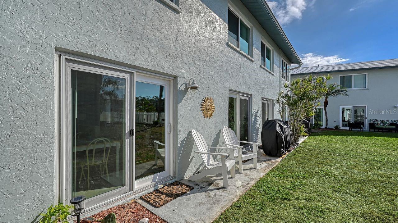 Image 16 of 23 For 10125 Manatee Avenue W D2