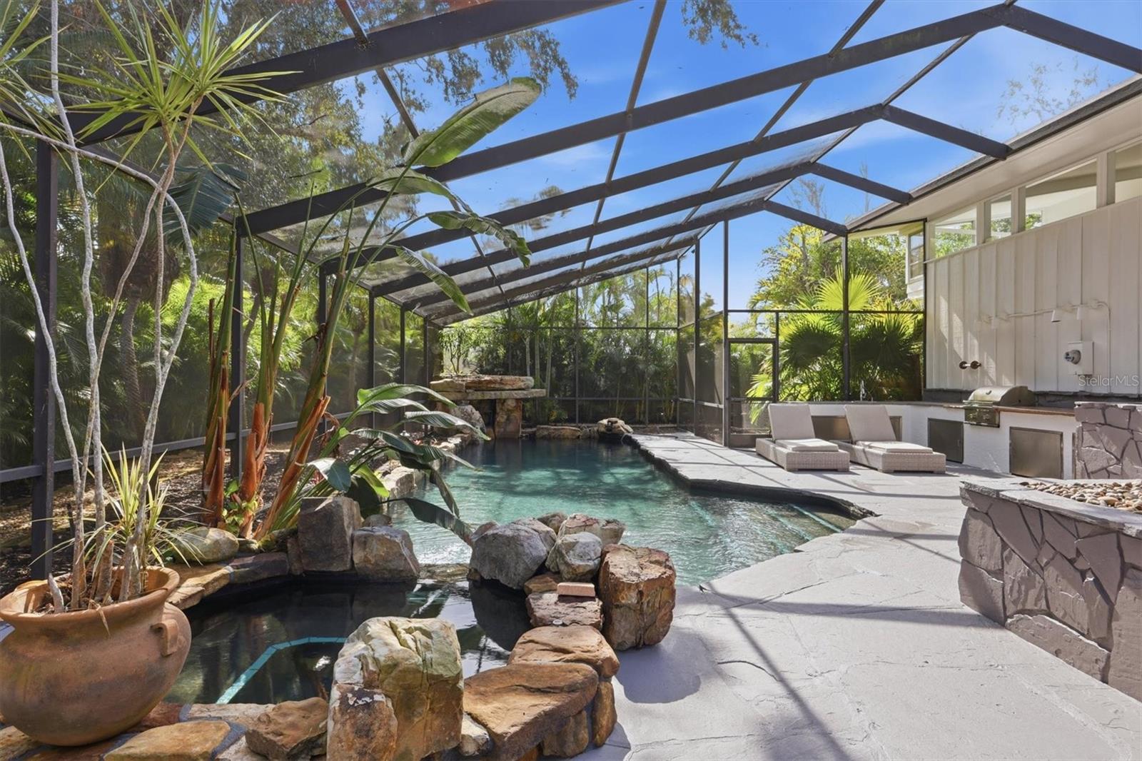 Image 39 of 75 For 425 Partridge Circle