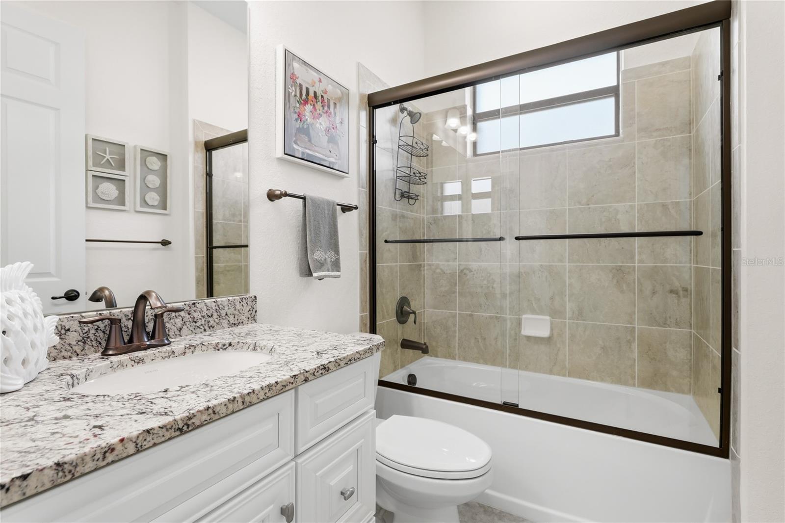 Image 19 of 67 For 13635 Classico Court