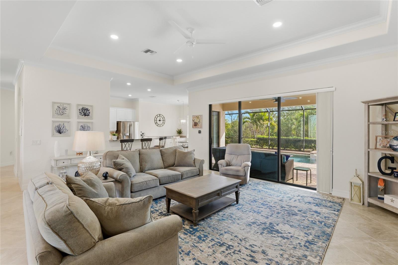 Image 4 of 67 For 13635 Classico Court