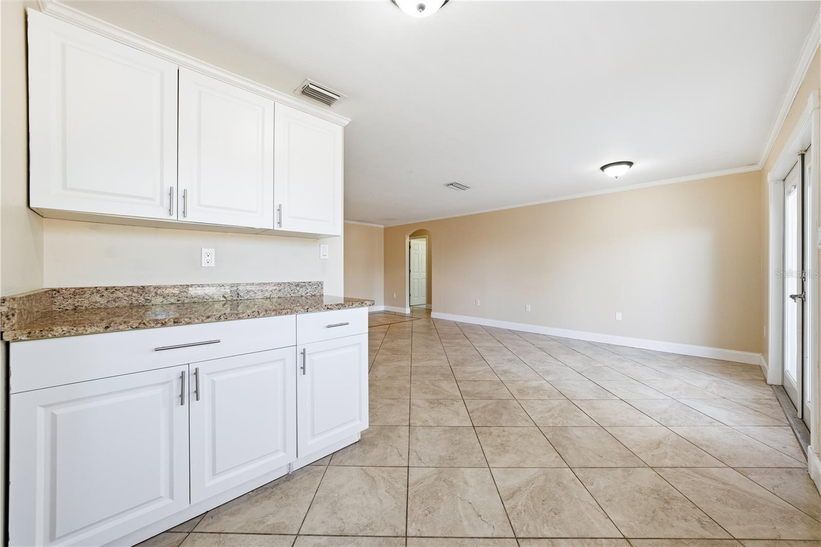 Image 18 of 74 For 5353 Hayden Boulevard