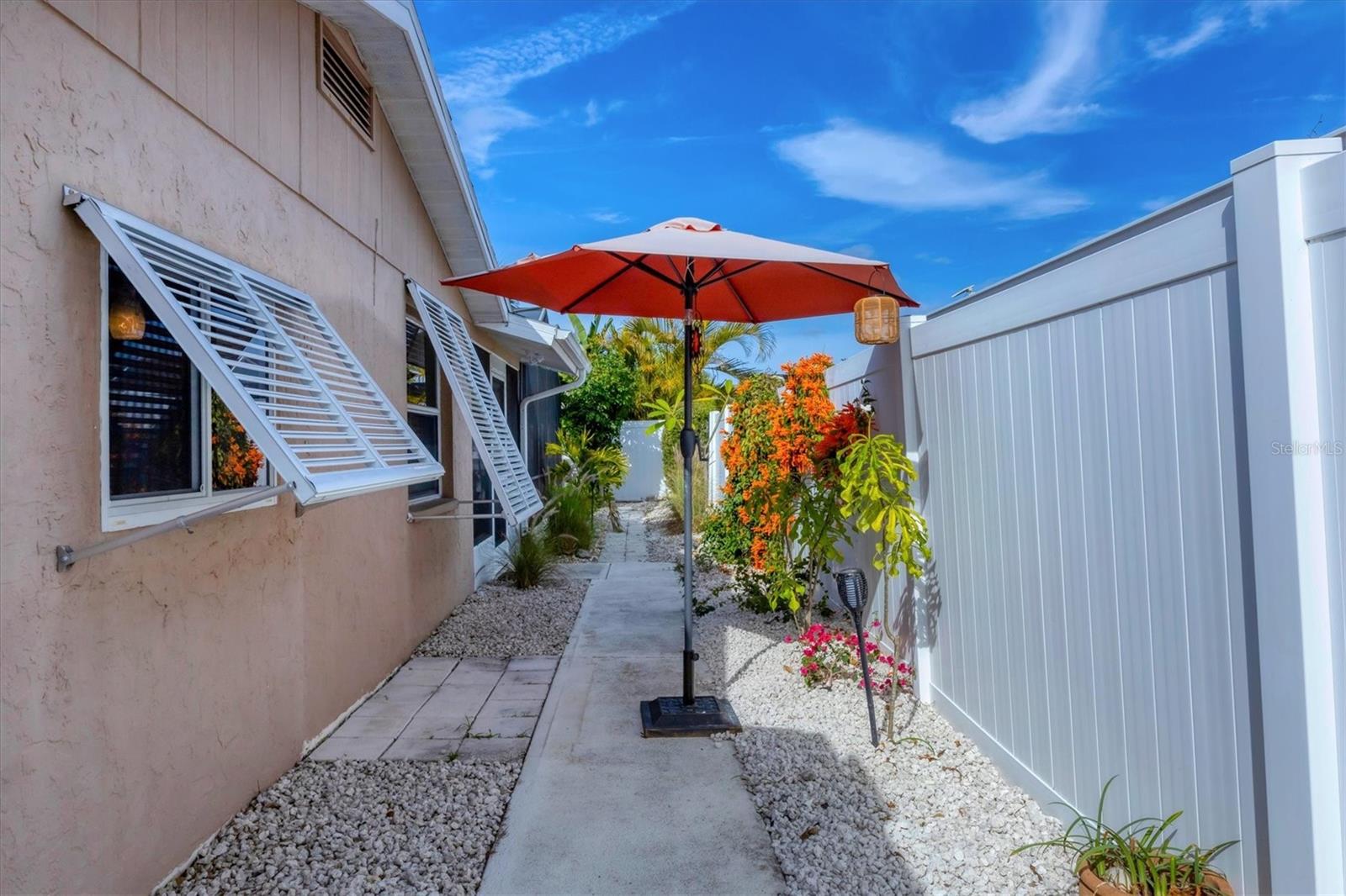 Image 24 of 47 For 1456 Strada D Argento