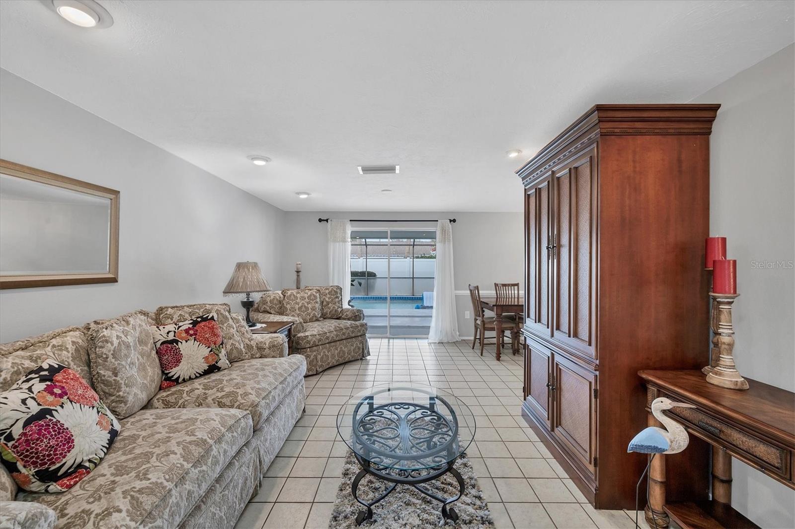 Image 8 of 47 For 1456 Strada D Argento