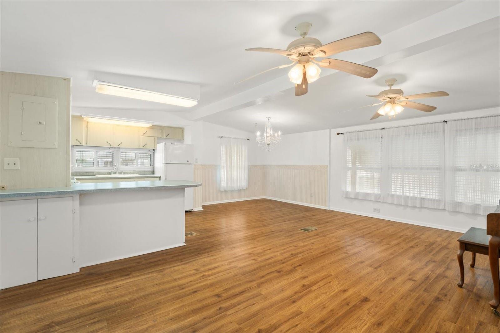 Image 3 of 34 For 5205 5th Street E